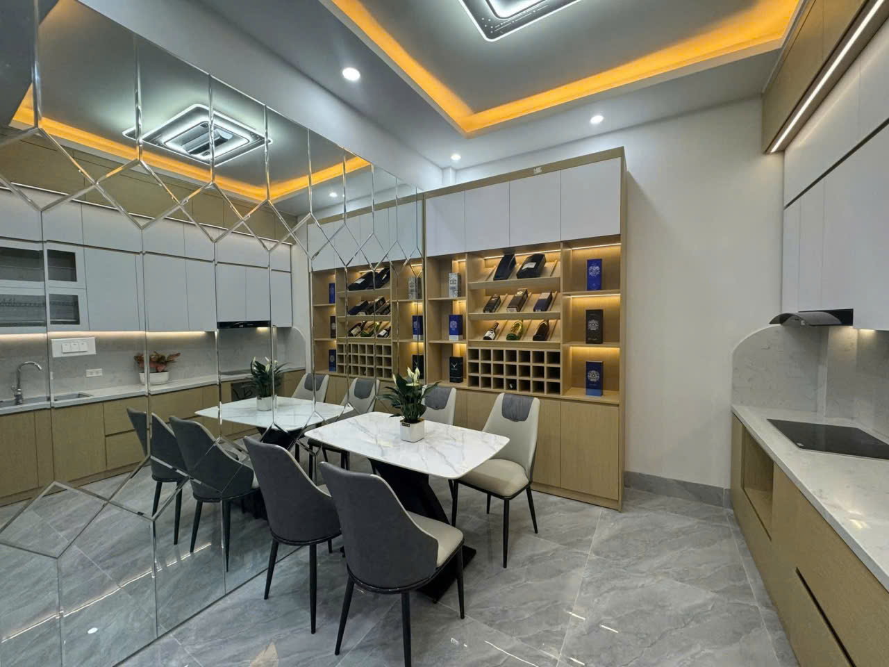 HOA HẬU THANH XUÂN - GARA 7 CHỖ - 10 MÉT RA HỒ - FULL NỘI THẤT VIP - Ảnh 3
