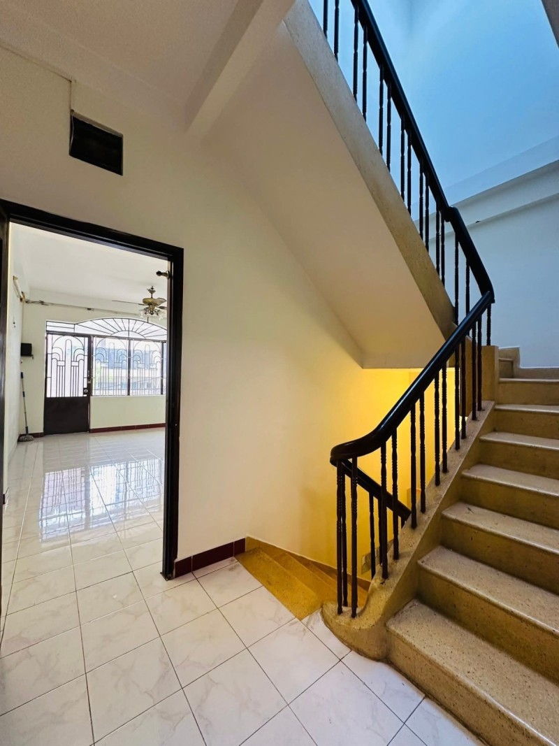 ♥ Góc 2 Mặt Tiền ngay Chợ Hoà Cường, View Công Viên, 156m2, ngang 8m, 2 tầng, 14.x tỷ - Ảnh 2