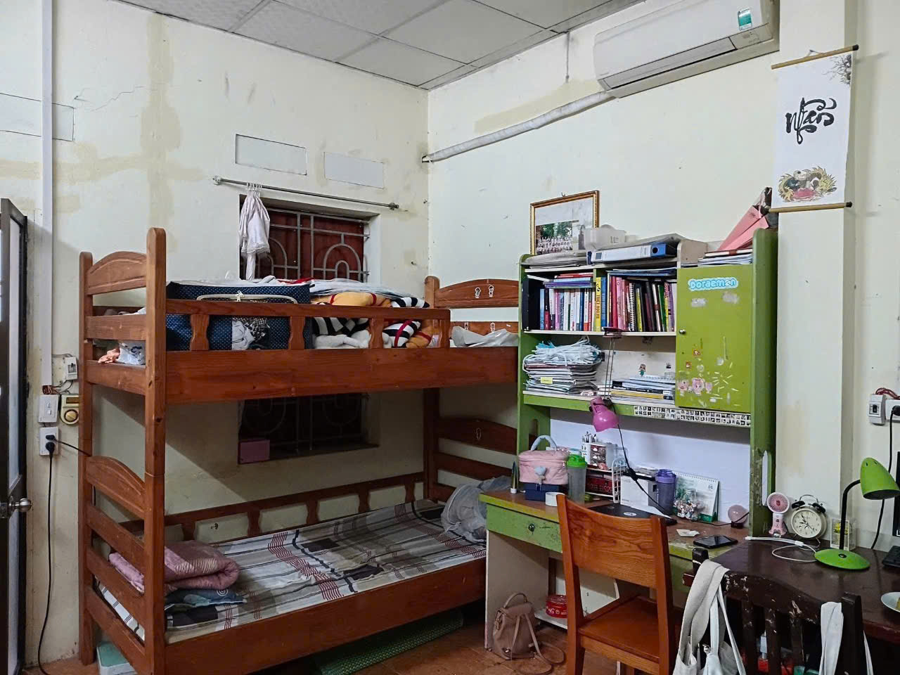 BÁN ĐẤT TẶNG NHÀ TRUNG TÂM THANH TRÌ, DIỆN TÍCH 35M, MẶT TIỀN 3M, MẶT NGÕ NÔNG GẦN CHỢ, NGAY SÁT Ô - Ảnh 1