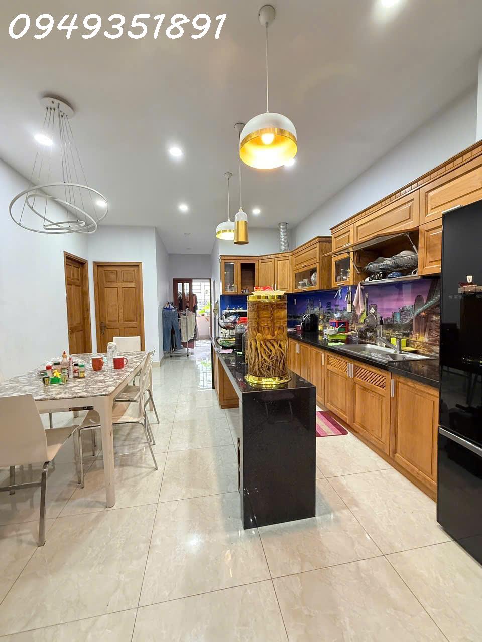 NHÀ HXH LÊ QUANG ĐỊNH 318M2 DÀI 50M 2TẦNG 7PN SHR HOÀN CÔNG ĐỦ GIÁ 21,5TỶ LH 0949351891 MR TOAN - Ảnh chính