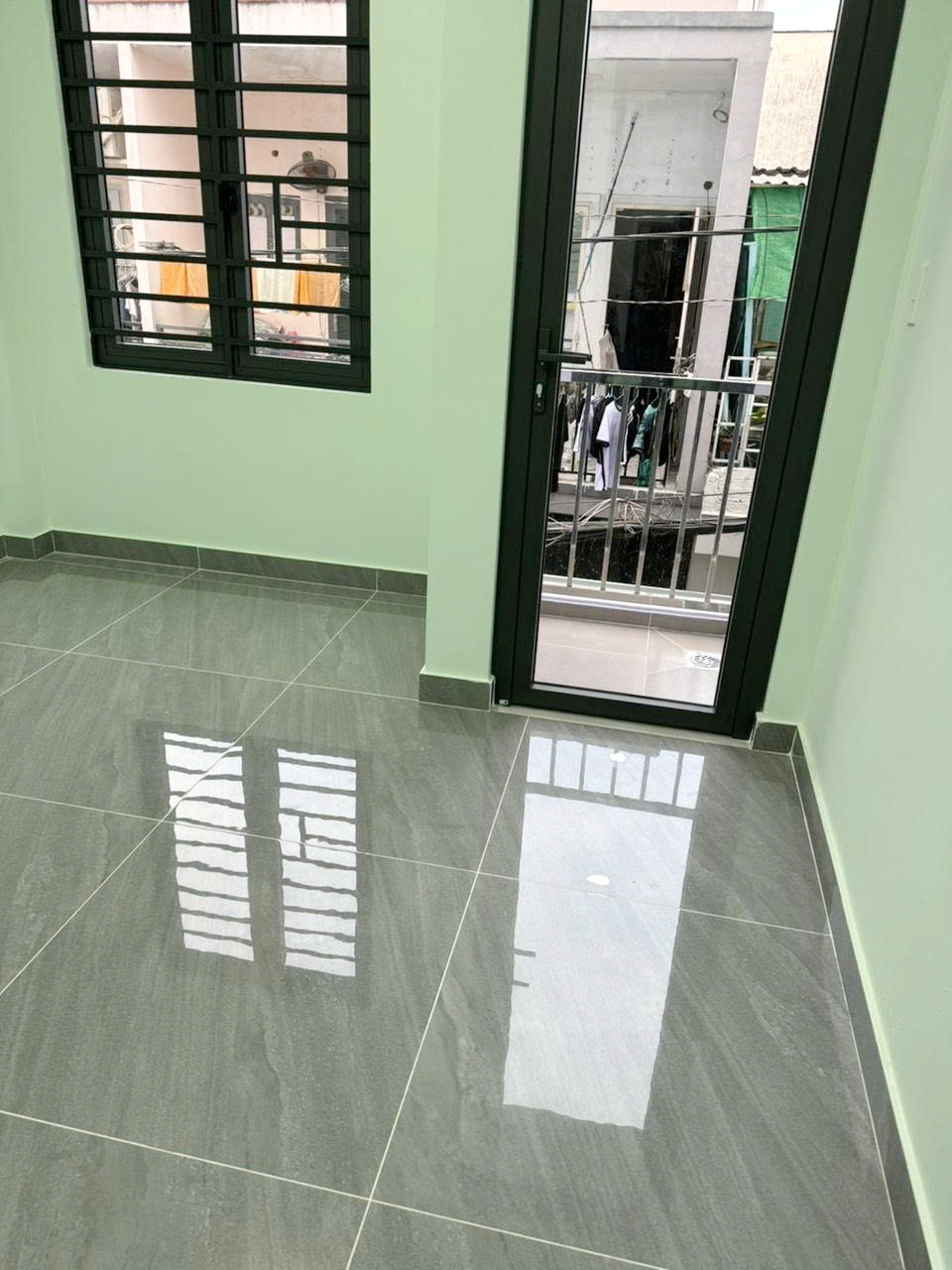 Nhà mới 2lầu/ST cách MT vài căn Tùng Thiện Vương P12Q8 - Ảnh 2