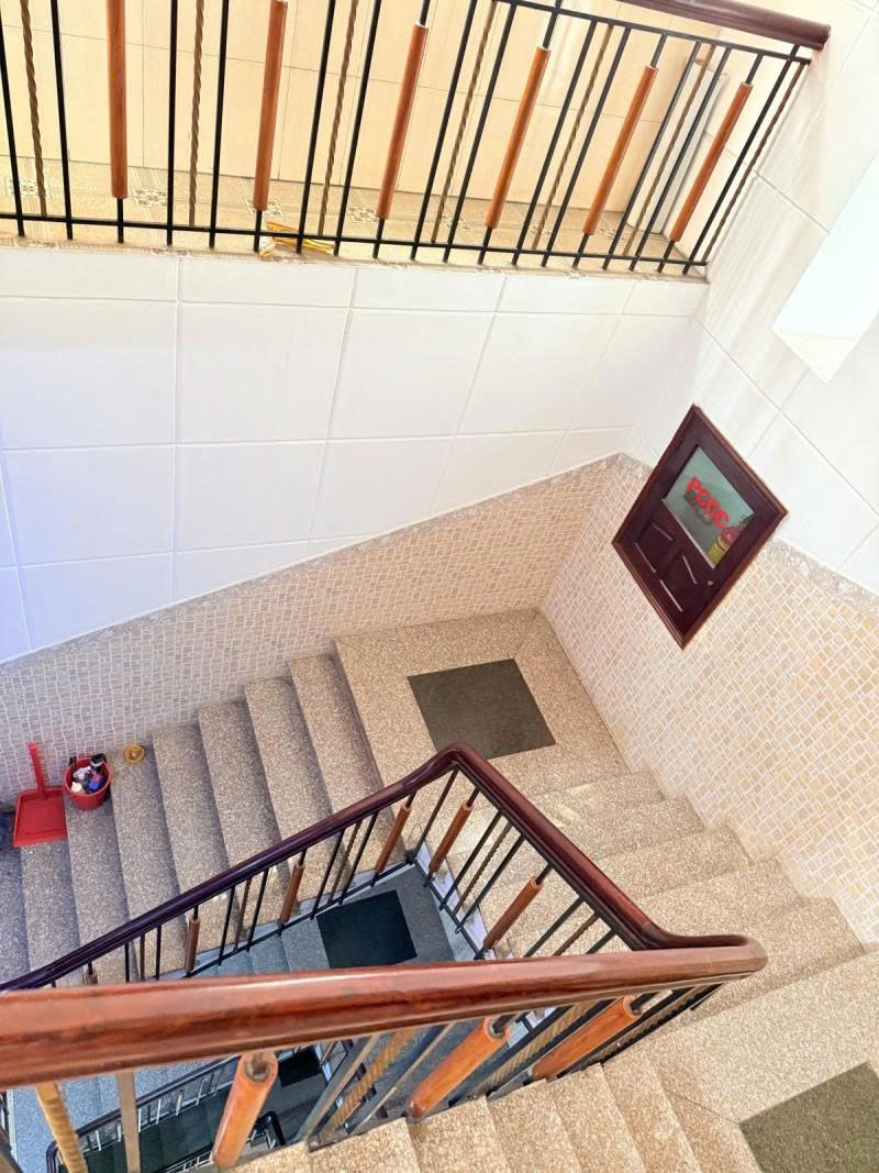 Bán nhà Mặt tiền Tên Lửa - gần Tỉnh Lộ 10,  DT: 11,8x15,5m,4 Tầng - 14PN, 22,5 tỷ, - Ảnh 2