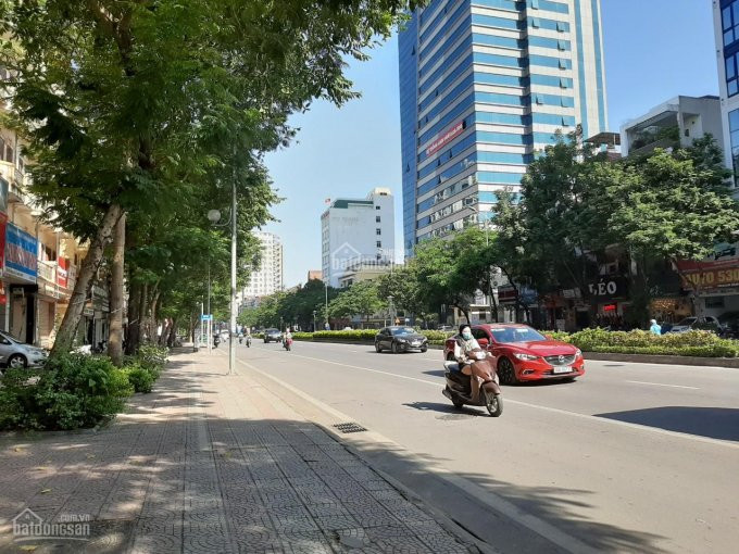 Bán nhà Mặt Phố Nguyễn Văn Cừ, DT 198m2, XD 3 Tầng, MT 7,5m – Nở Hậu thoáng sau, Tiện KD - Ảnh 1