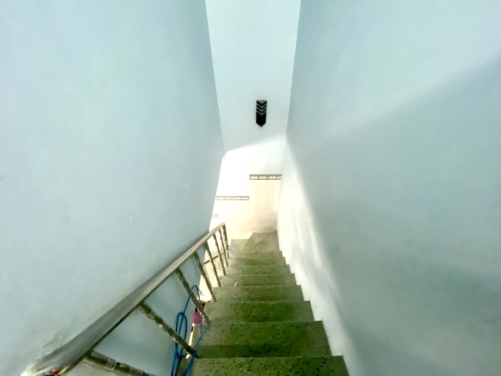NHÀ 2 TẦNG ĐƯỜNG ĐOÀN VĂN BƠ - ĐƯỢC BÁN CHƯA ĐẾN 6 TỶ- HÀNG XÓM DẼ THƯƠNG THÂN THIỆN- THÔNG RA TÔN - Ảnh 1