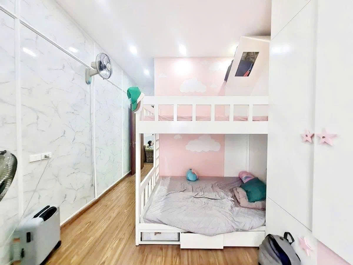 BÁN NHÀ PHỐ NGUYÊN HỒNG, ĐỐNG ĐA - 49M² x 5T - VỈA HÈ Ô TÔ TRÁNH - KINH DOANH - GIÁ 23.9 TỶ - Ảnh 4