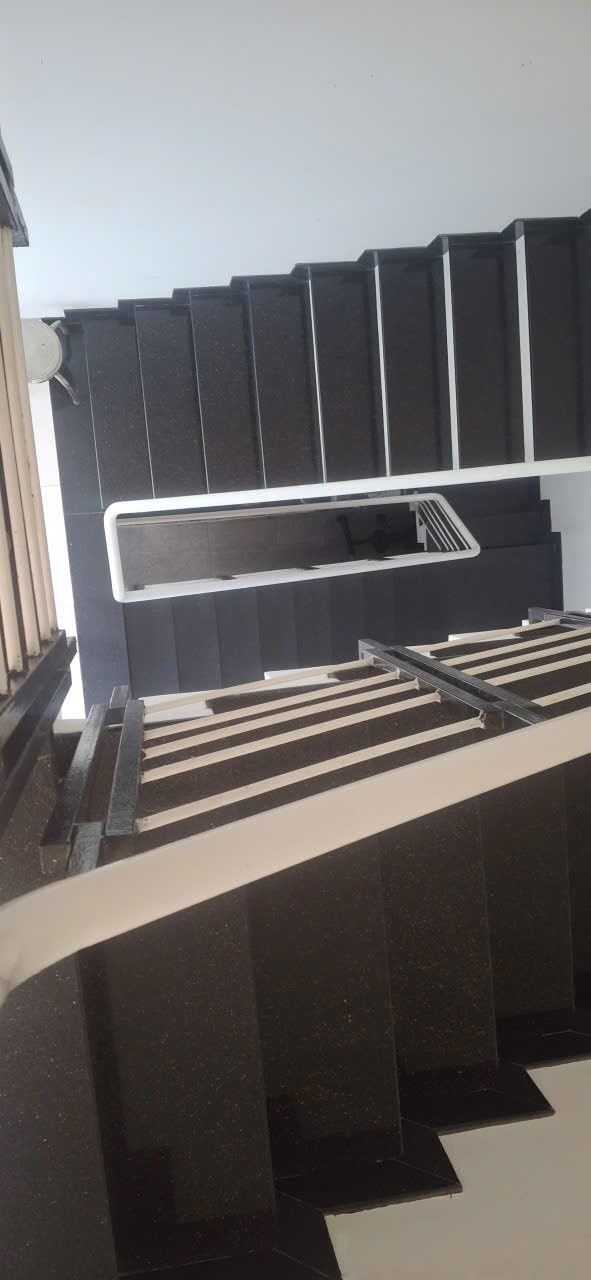 NHÀ 3 TẦNG – MẶT TIỀN VÕ CHÍ CÔNG – 281M² – GIÁ CHỈ 27 TỶ - Ảnh 3