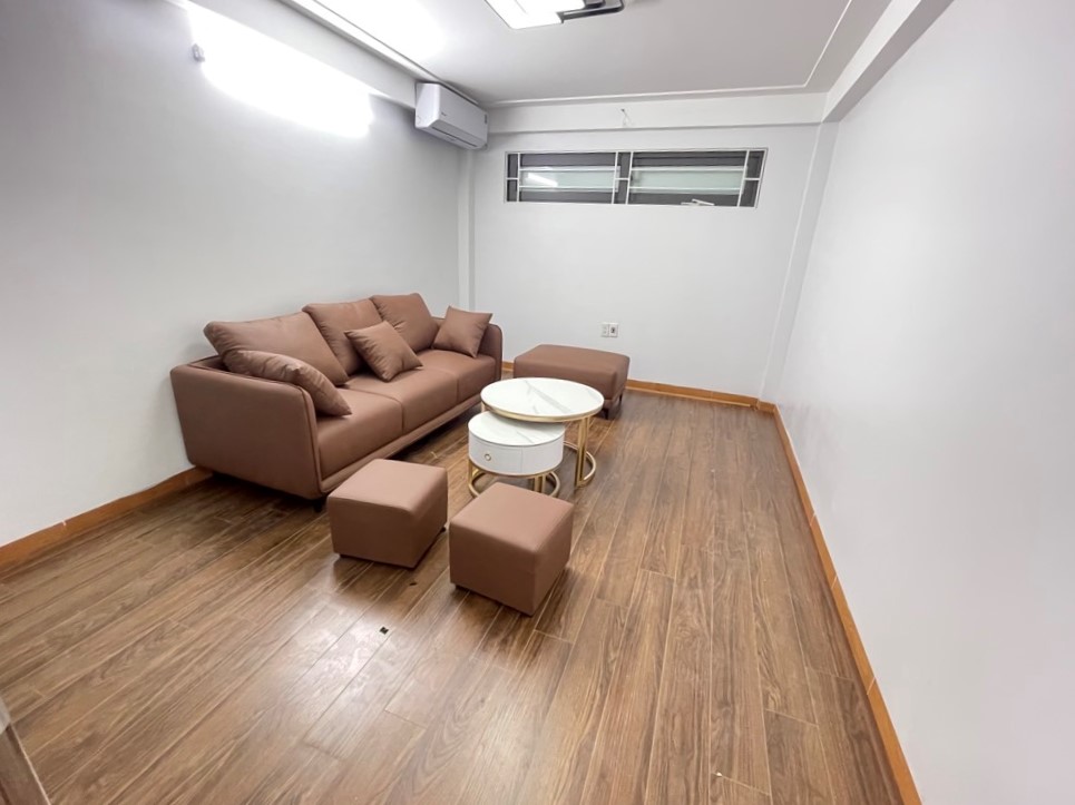 Bán nhà Định Công Hạ, Hoàng Mai, Gần Hồ, ngõ ba gác, 32m2, 5.9 tỷ(CTL) - Ảnh 1