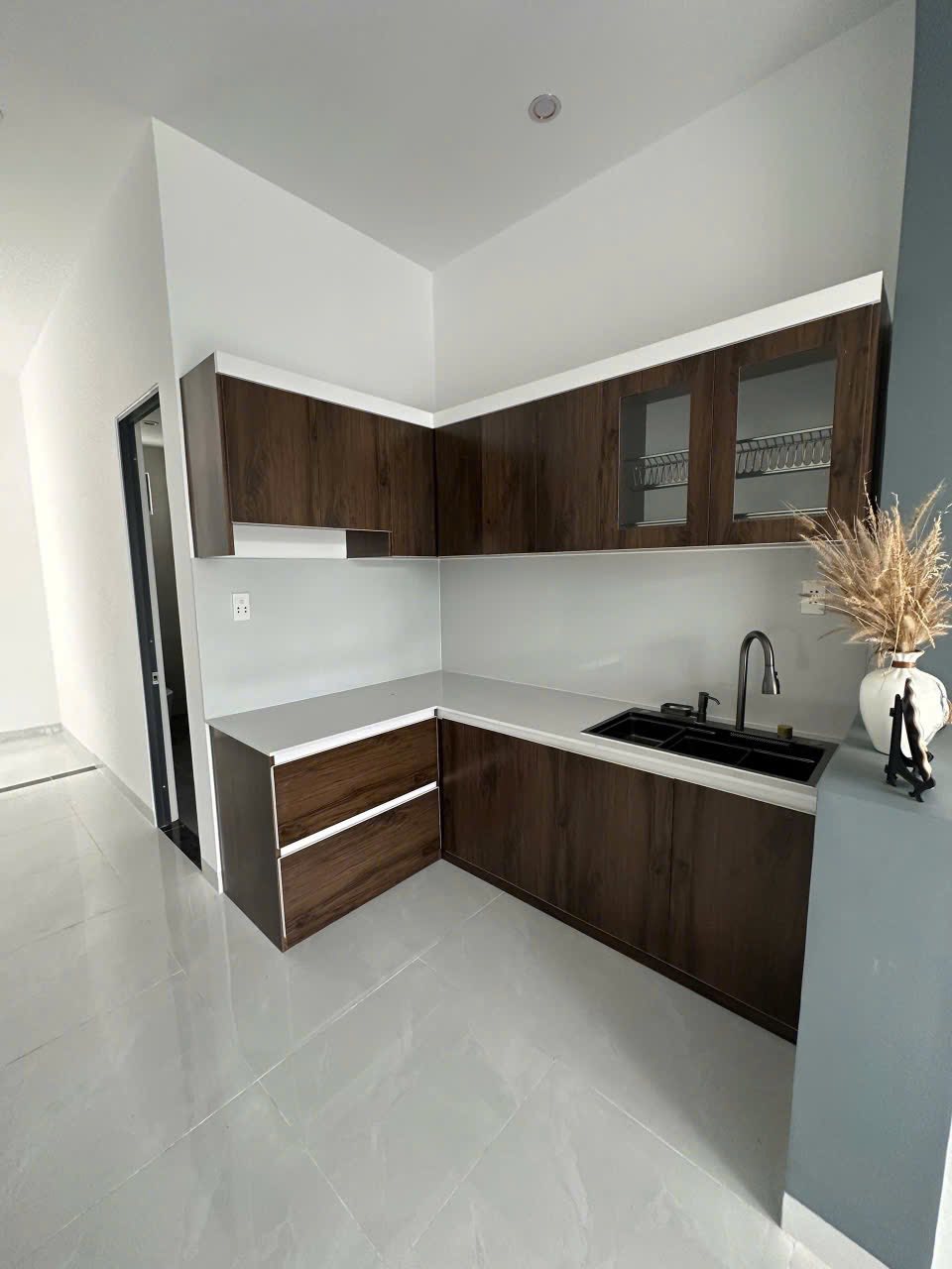 Bán mới 2 tầng mặt tiền đường Ruộng Thổ, ngay đường Thông Tin - Diên An - Diên Khánh. - Ảnh 2