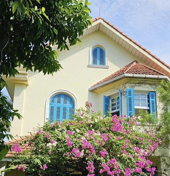 biệt thự sân vườn Hồng Tiến, 400m x 4 tầng, mặt tiền 11m, ôtô tránh, full thổ cư - Ảnh chính