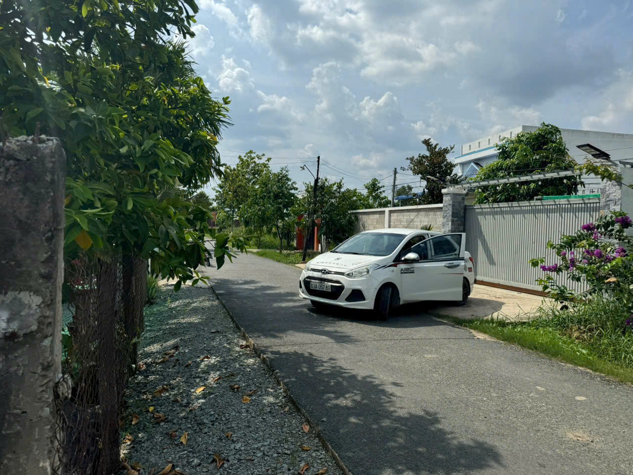 Chính Chủ Bán Nhà Vườn 300m2 Mặt Tiền Đường Lê Minh Xuân, xã Nhơn Thạnh Trung, TP. Tân An, Long an - Ảnh 3
