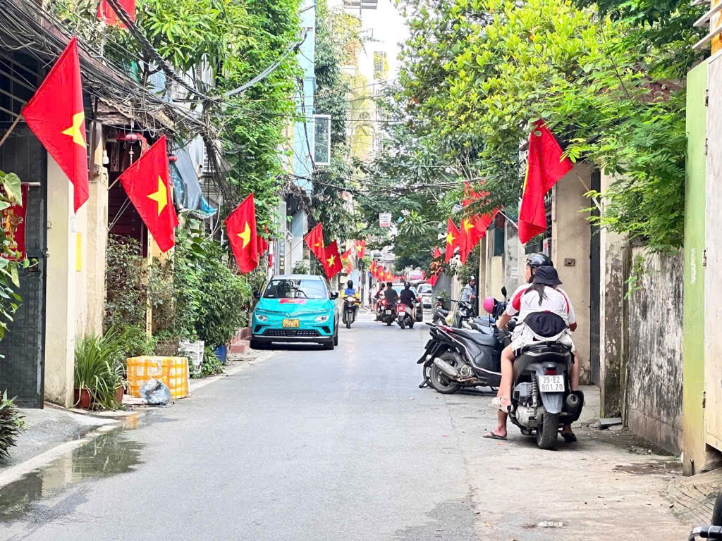 Âu Cơ nhà siêu đẹp - ngõ thông - VF3 qua nhà - 75m2 giá 19 tỷ - Ảnh chính