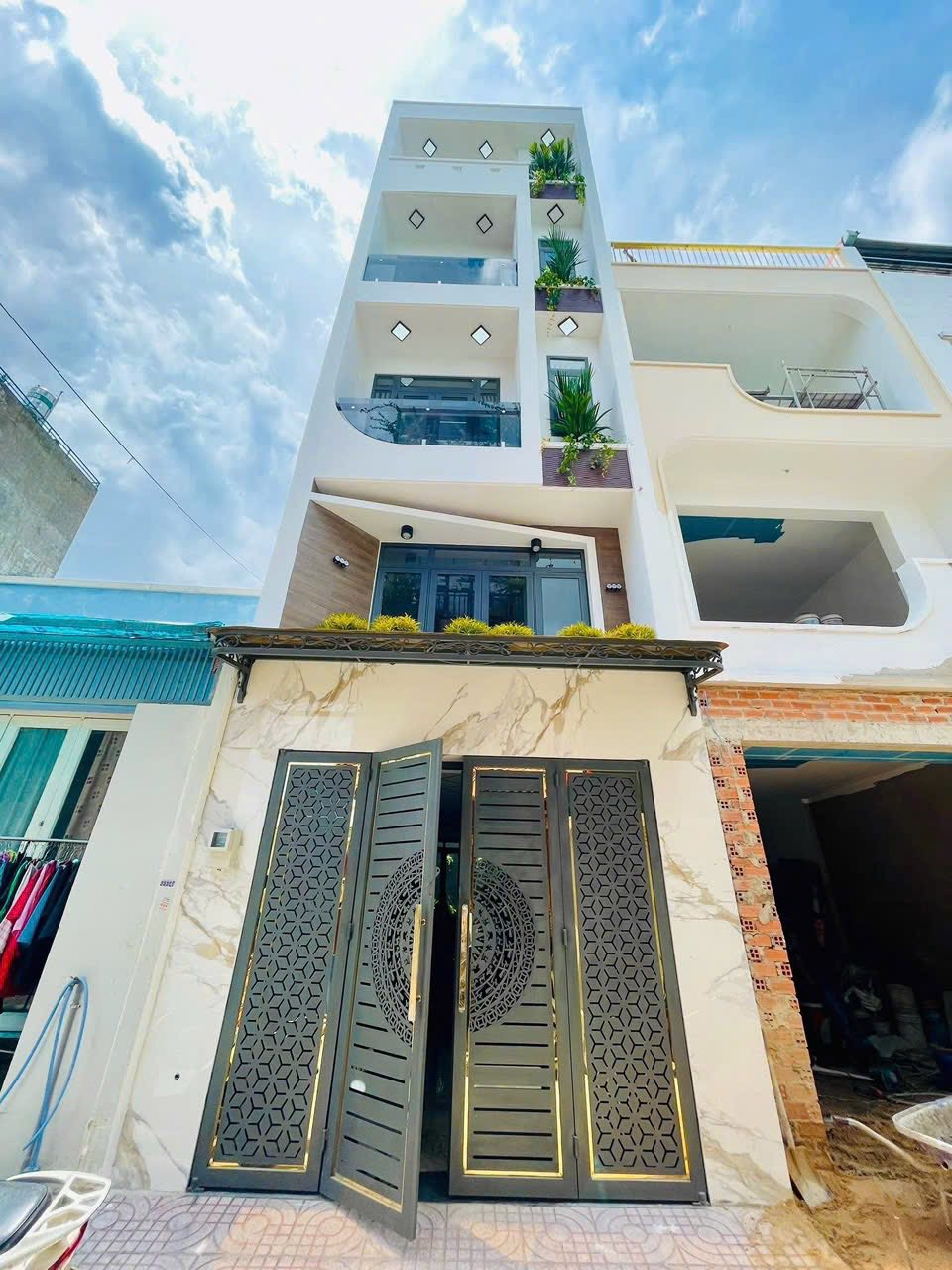 BÁN NHÀ MẶT TIỀN LÊ VĂN QUỚI NỐI DÀI – 60M² – 5 TẦNG – FULL NỘI THẤT – GIÁ CHỈ 6.X TỶ - Ảnh chính