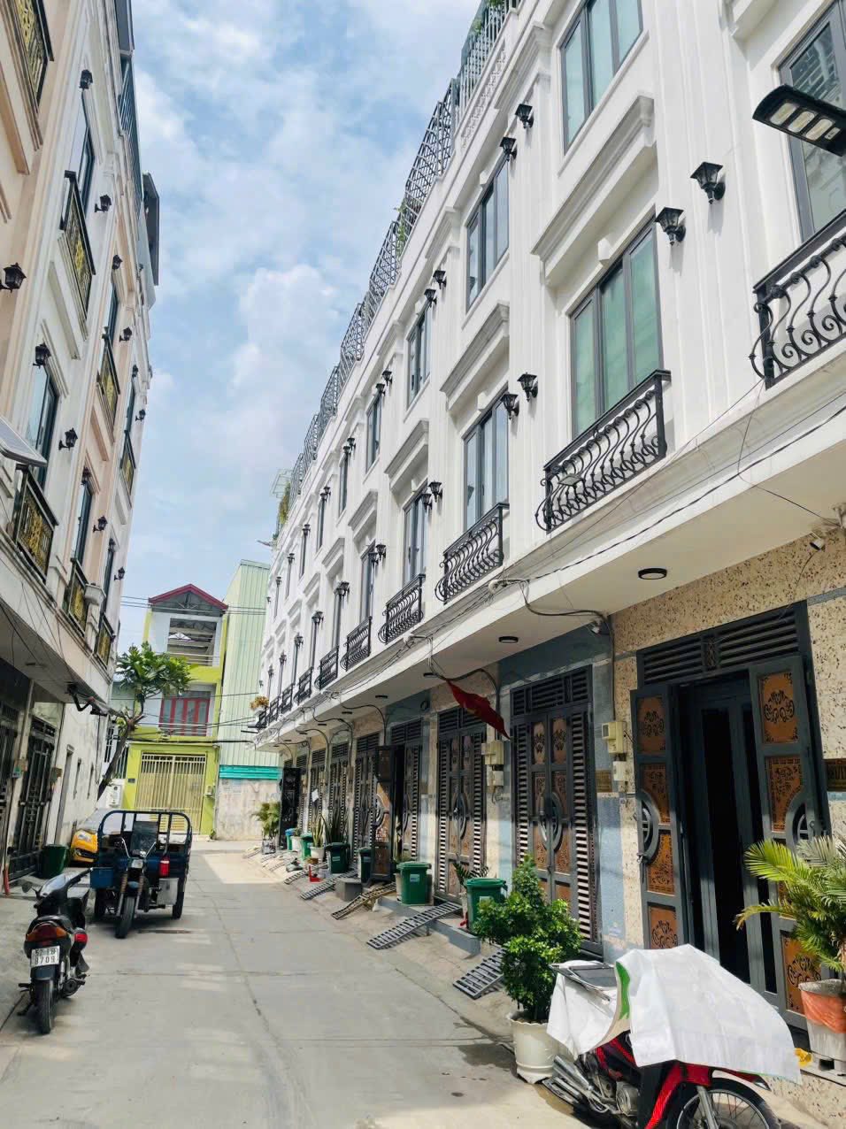 BÁN NHÀ MẶT TIỀN LÊ VĂN QUỚI NỐI DÀI – 60M² – 5 TẦNG – FULL NỘI THẤT – GIÁ CHỈ 6.X TỶ - Ảnh 1