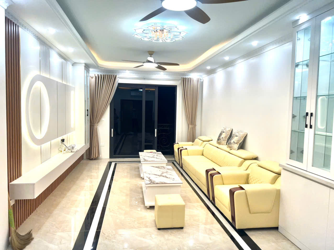 NHÀ CHÍNH CHỦ - GIÁ TỐT - Vị Trí Đẹp Tại Ngọc Thuỵ, Long Biên, TPHN - Ảnh 3