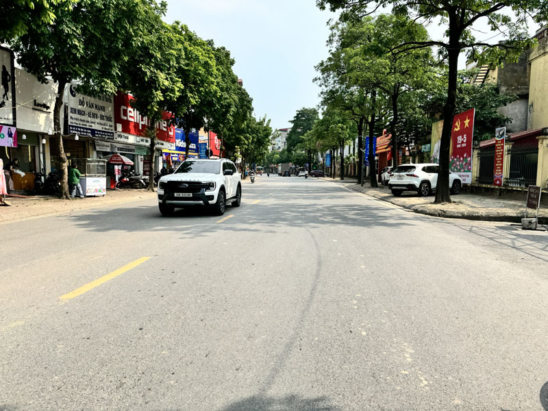 Đất Nở Hậu 78m2 Mặt Tiền 5m Phố Ngô Xuân Quảng, Đối Diện TTTM, Kinh Doanh Vô Đối - Ảnh 1
