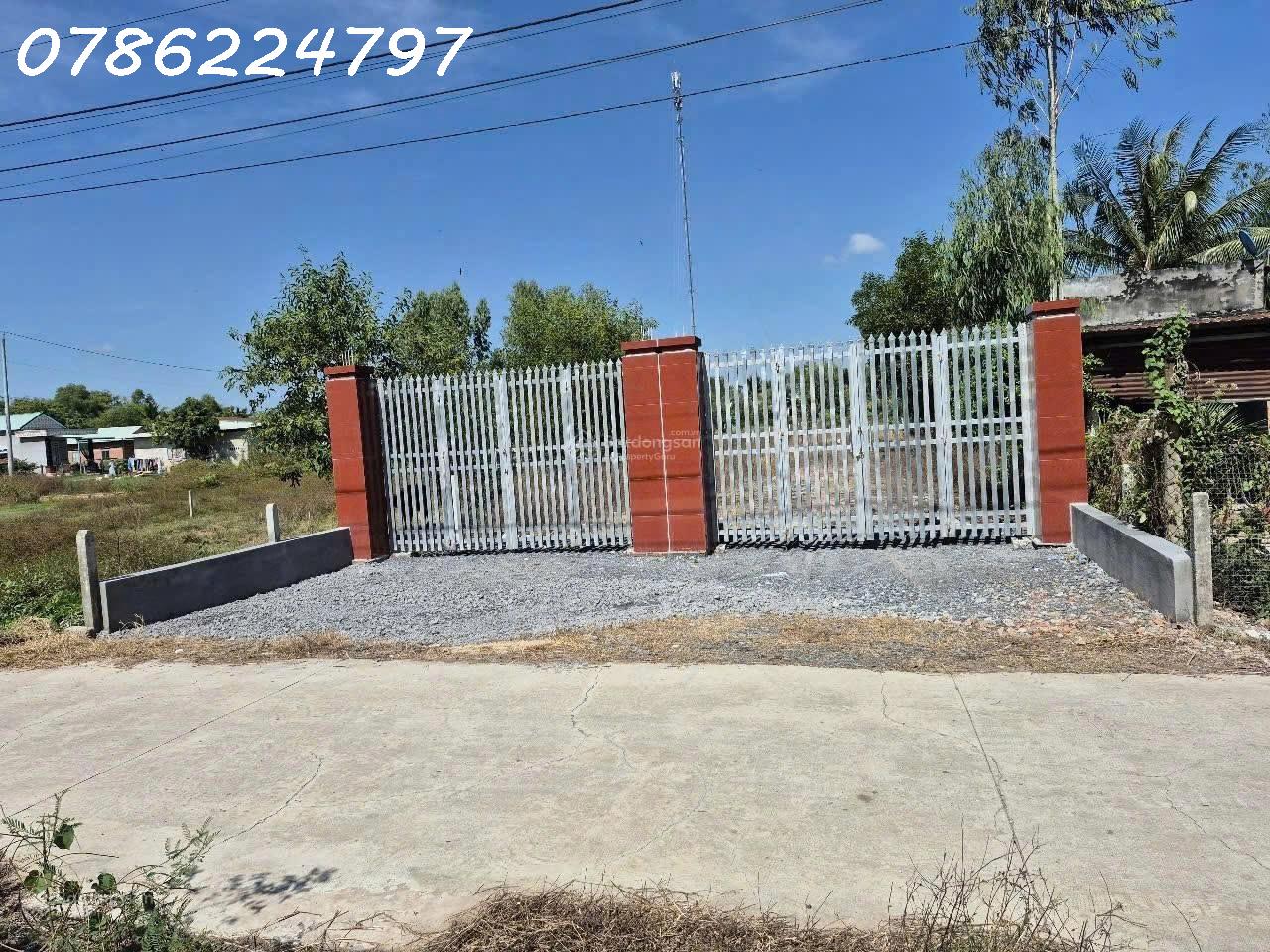 Bán đất 1075 m2 Mỹ Quý Tây, Đức Huệ, Long An, sổ hồng riêng 1.8 tỷ có thể thương lượng - Ảnh chính