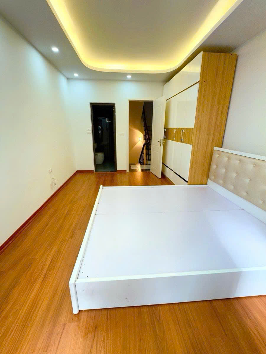 ĐẸP NHẤT NGÕ GIÁP BÁT - HOÀNG MAI - VỊ TRÍ ĐỈNH CHÓP -20M RA OTO TRÁNH 40M RA MẶT PHỐ GIẢI PHÓNG - Ảnh chính