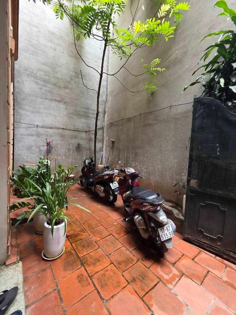 Nhà ngõ phố MINH KHAI hn...diện tích 74m2 x5 tầng mặt tiền 6,7m.. Chủ chào bán 12 tỷ. LH 0965569983 - Ảnh 4