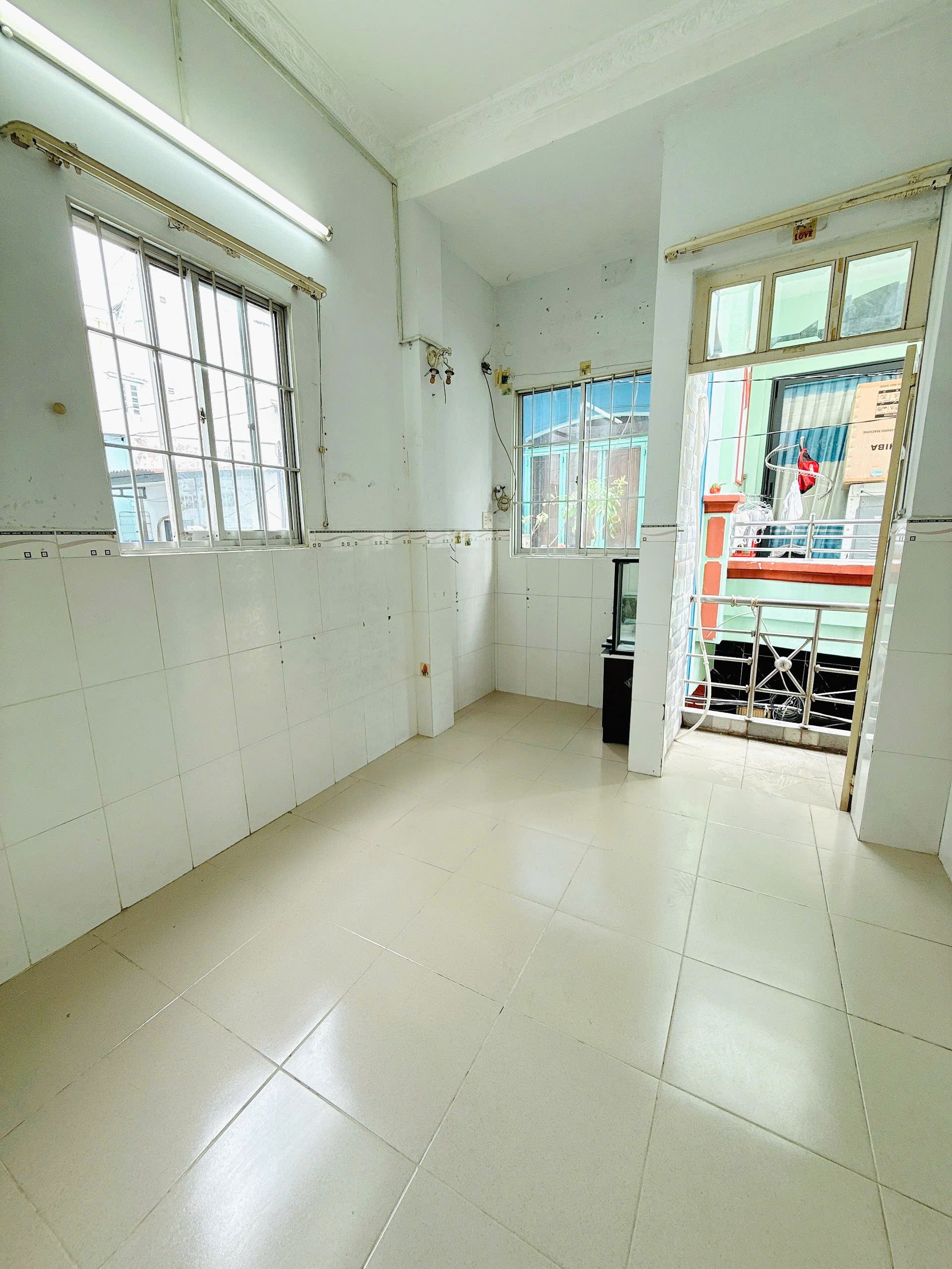 Nhà nhỏ 3 tầng hẻm thông đường Nguyễn Duy P12Q8. Giá: 1.96 tỷ - Ảnh 3
