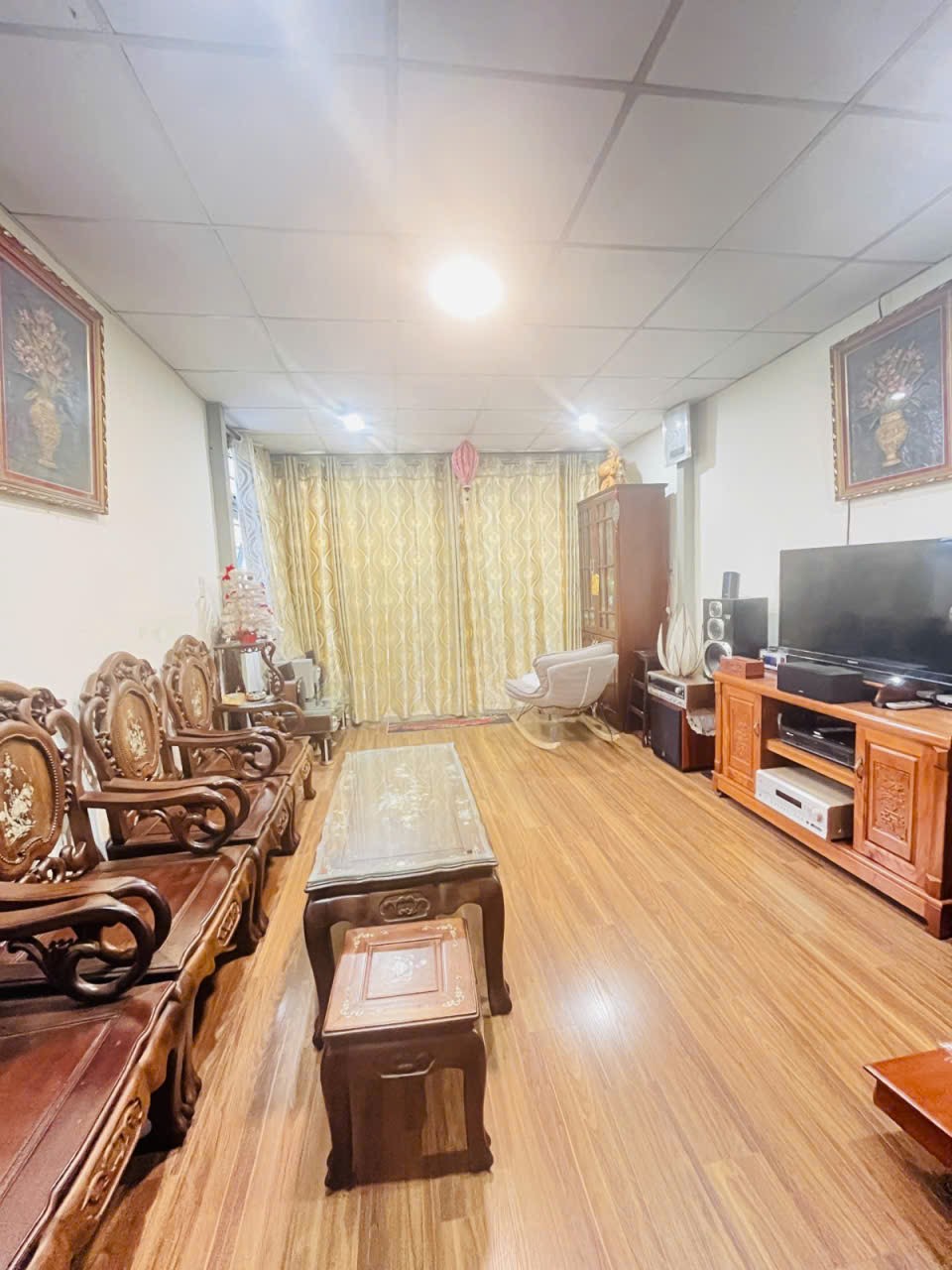 💥 NHÀ KHU TRUNG TÂM GV - GIÁP BV 175 - 3 PHÚT RA SÂN BAY TSN - SÁT MẶT TIỀN - 54M² - 3 TẦNG HƠN 5 TỶ - Ảnh 2