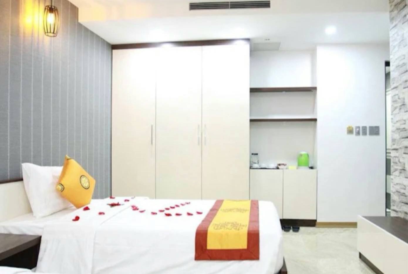 MẶT PHỐ TRẦN KHÁT CHÂN - KHÁCH SẠN 9 TẦNG - 175M² - MT 6.5M - 132 TỶ - Ảnh 3