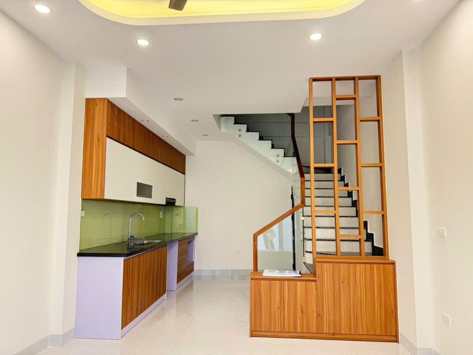 Siêu Phẩm Giá Tốt: NHÀ LẠC LONG QUÂN 72M², 5 TẦNG , MẶT TIỀN 6.5M – GIÁ CHỈ 11.5 TỶ - Ảnh chính