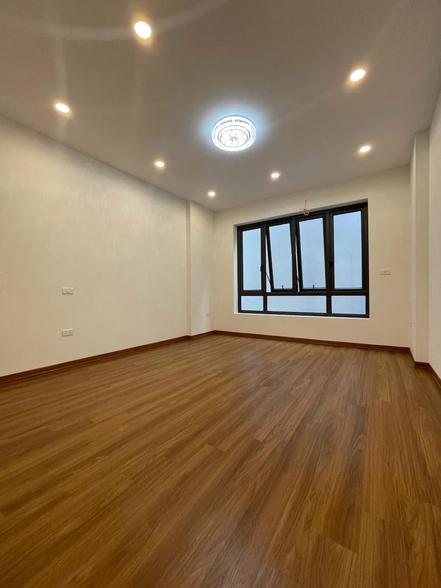 Siêu Phẩm Giá Tốt: NHÀ LẠC LONG QUÂN 72M², 5 TẦNG , MẶT TIỀN 6.5M – GIÁ CHỈ 11.5 TỶ - Ảnh 1