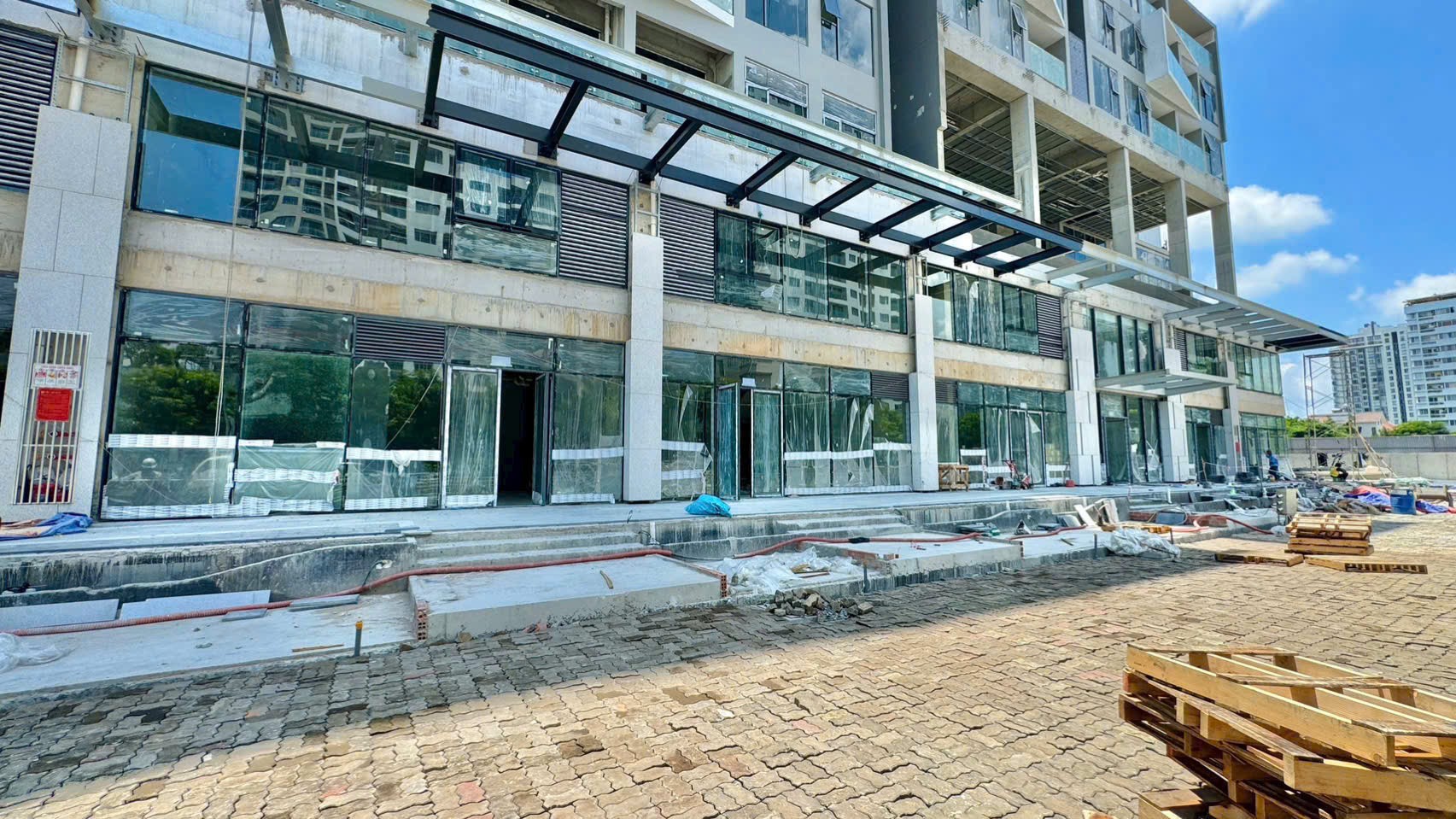 SHOPHOUSE NGUYỄN LƯƠNG BẰNG PHÚ MỸ HƯNG - Ảnh 1