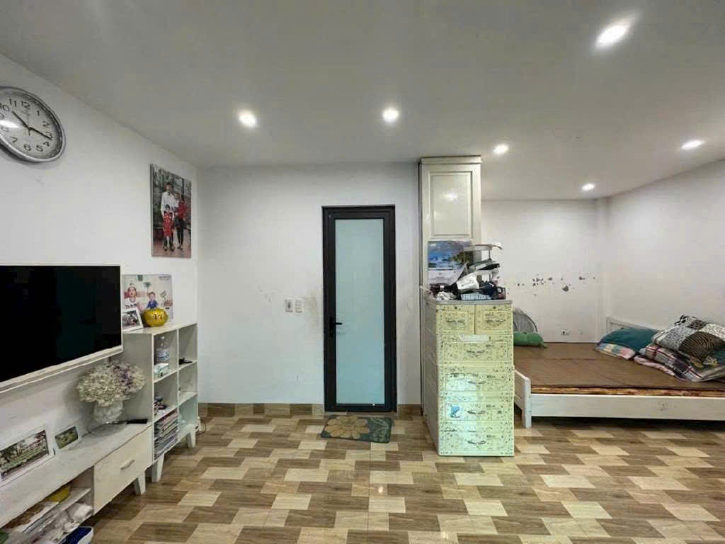 NHÀ ĐẸP – 5 TẦNG – TRUNG TÂM TỨ HIỆP,Ô TÔ ĐỖ NGÀY ĐÊM - DÒNG TIỀN, 5.68 tỷ - Ảnh chính