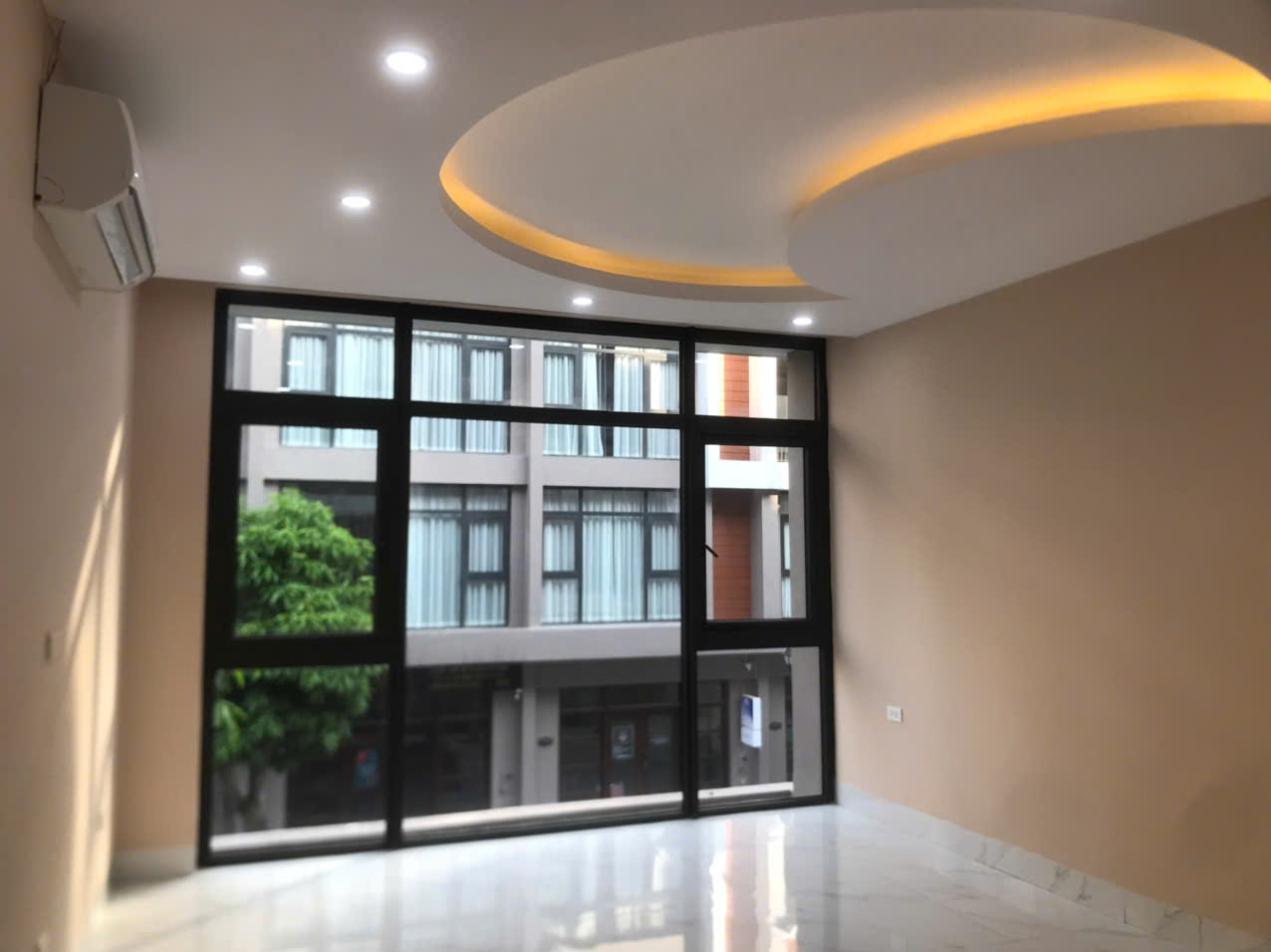 SỞ HỮU NGAY CĂN BIỆT THỰ ĐẸP - GIÁ TỐT - Vị Trí Đắc Địa Tại Vịnh Thiên Đường 7 Vinhomes Ocean Park 3 - Ảnh 2