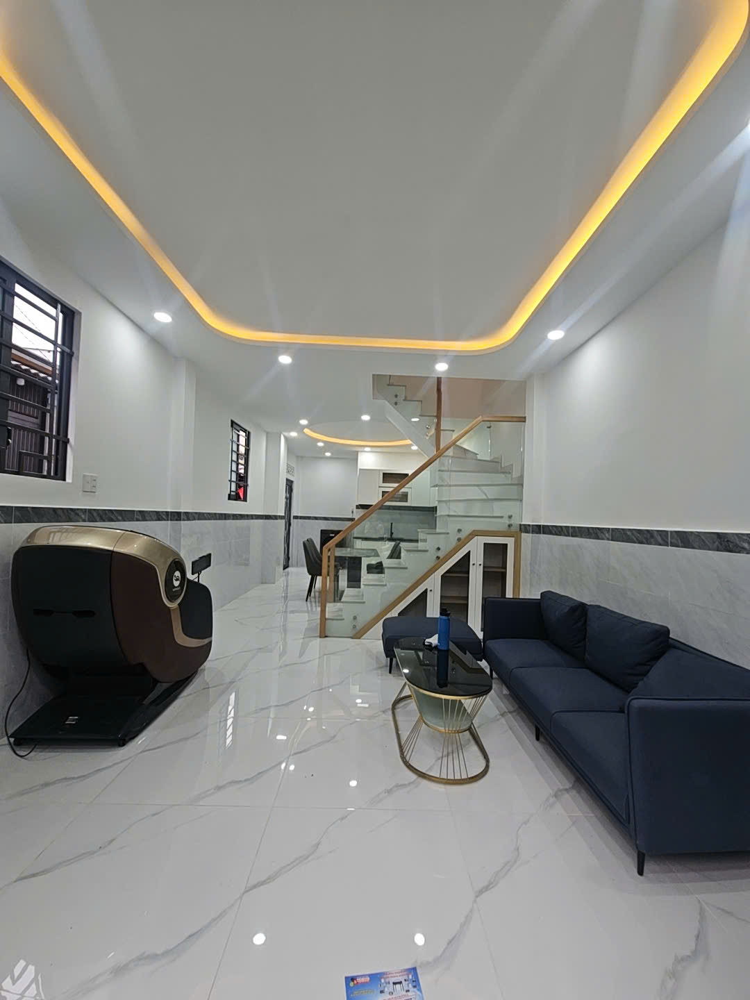 SÁT MẶT TIỀN HIM LAM VIP Q7<br><br>NGANG 4 X10 2 TẤM CÓ 5 TỲ<br><br>NHÀ MỚI XÂY - Ảnh chính