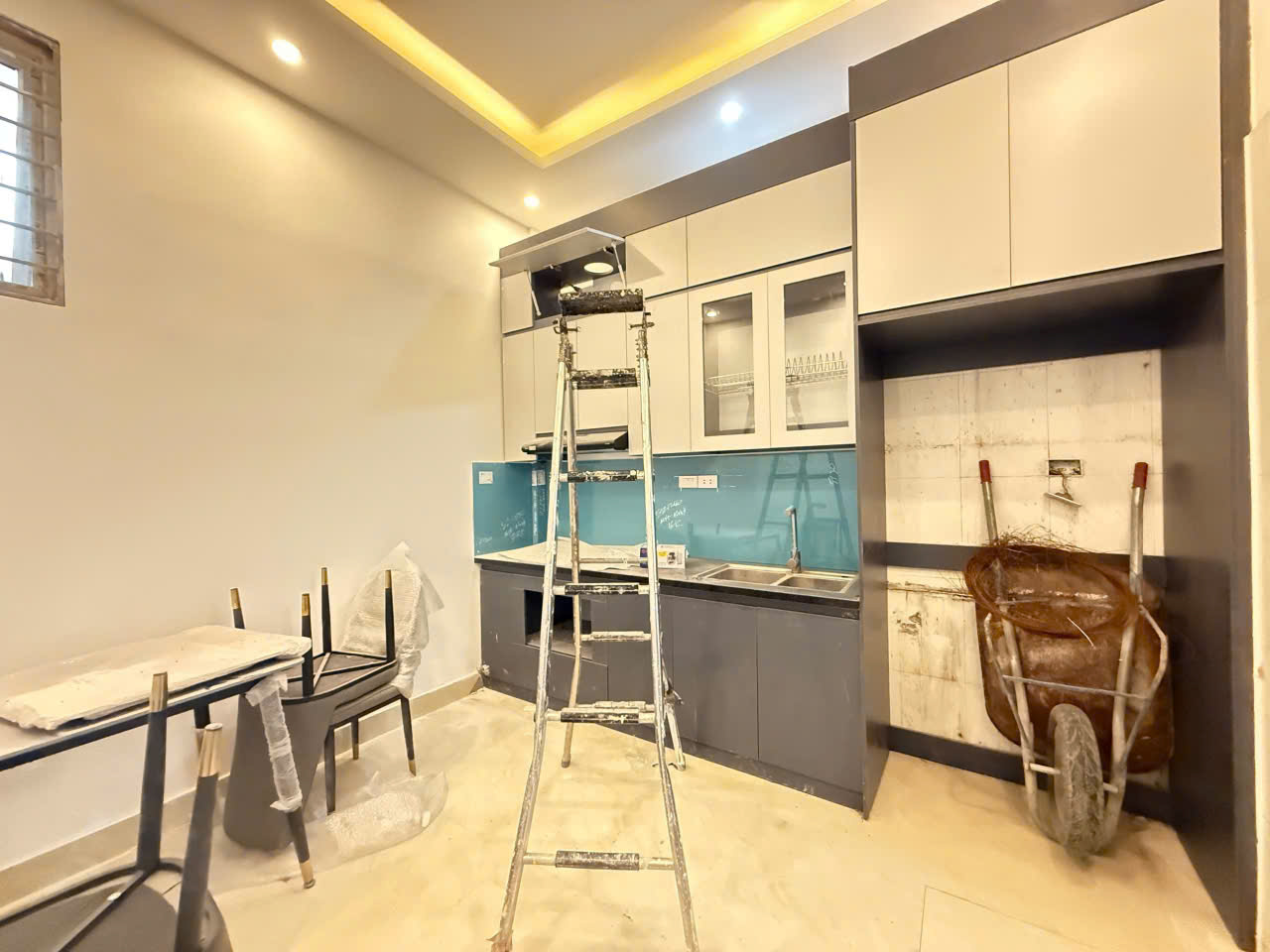 SIÊU PHẨM HOÀNG SÂM, NGÕ NÔNG, GẦN PHỐ, VIEW THOÁNG MÁT, FULL NỘI THẤT 34 m, 4 tầng, mt 3.6m, 7,35 - Ảnh 1