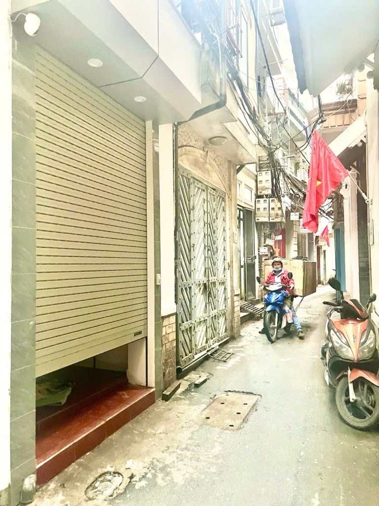 Bán nhà Trường Chinh 5 tầng long lanh, trung tâm, siêu tiện ích, sổ vuông - Ảnh 2