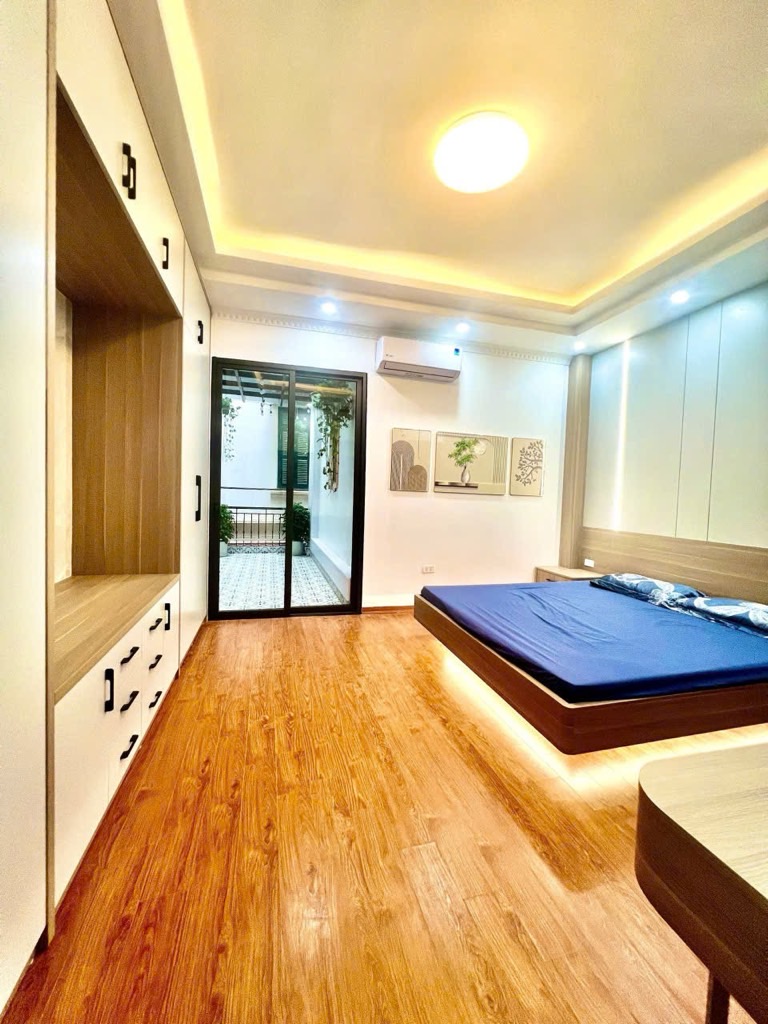 Bán nhà Trường Chinh 5 tầng long lanh, trung tâm, siêu tiện ích, sổ vuông - Ảnh chính
