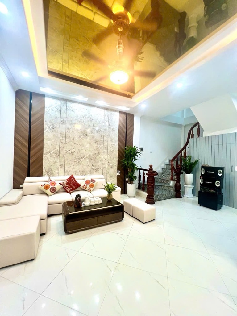 Bán nhà Trường Chinh 5 tầng long lanh, trung tâm, siêu tiện ích, sổ vuông - Ảnh 4