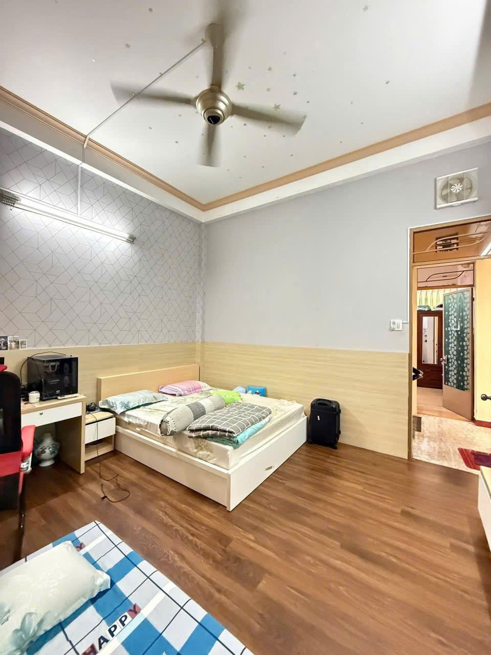 Bán Nhà mặt tiền đường Lam Sơn, cách Lê Hồng Phong 15m - Tp Nha Trang Dt : 168,4m2  Giá bán : 18 tỷ - Ảnh 1