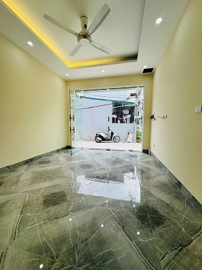 ► NHÀ ĐẸP PHỐ TRẠM,DIỆN 40M NHỈNH 9tỷ, THANG MÁY, GARA Ô TÔ - NGÕ THÔNG - HÀNG XÓM AEON LONG BIÊN - - Ảnh 1