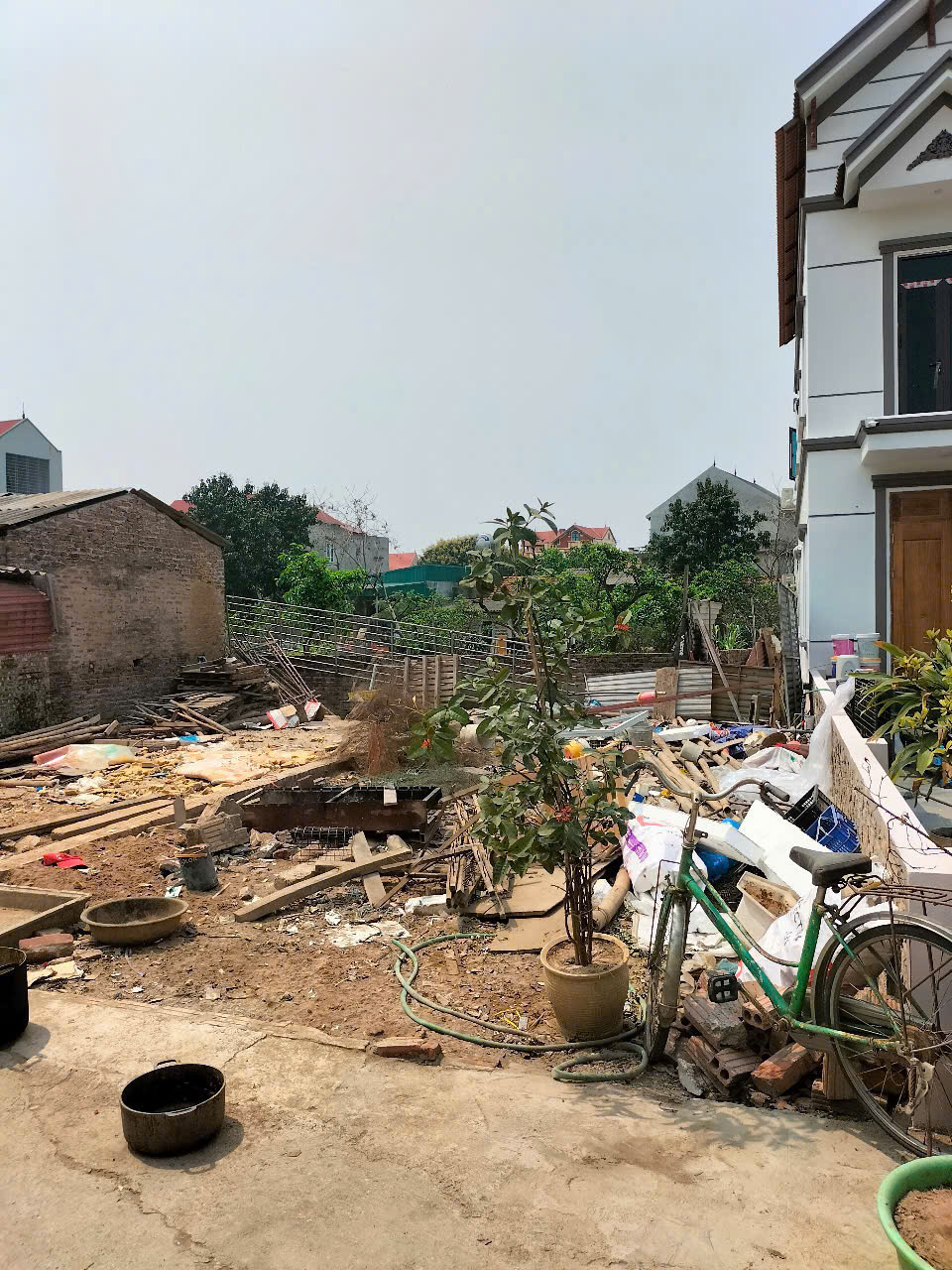 Đất Tráng Việt, gần chân cầu Thượng Cát, đường 4m, oto ra vào thoải mái. - Ảnh 2
