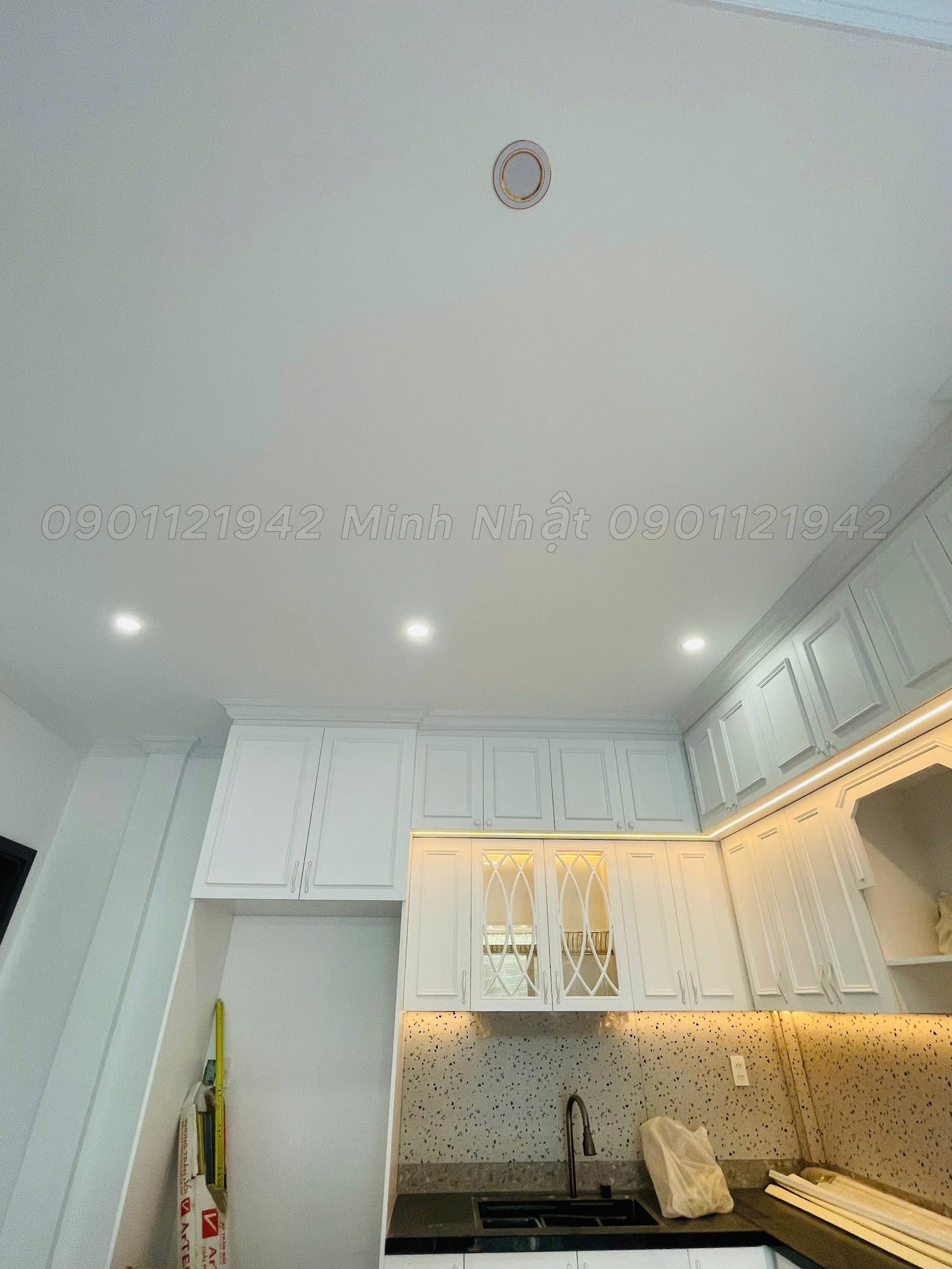 NHÀ 3 TẦNG - TÂN CỔ ĐIỂN - ĐẦY ĐỦ NỘI THẤT CƠ BẢN - DIỆU QUANG - PHẠM VĂN ĐỒNG. - Ảnh 1