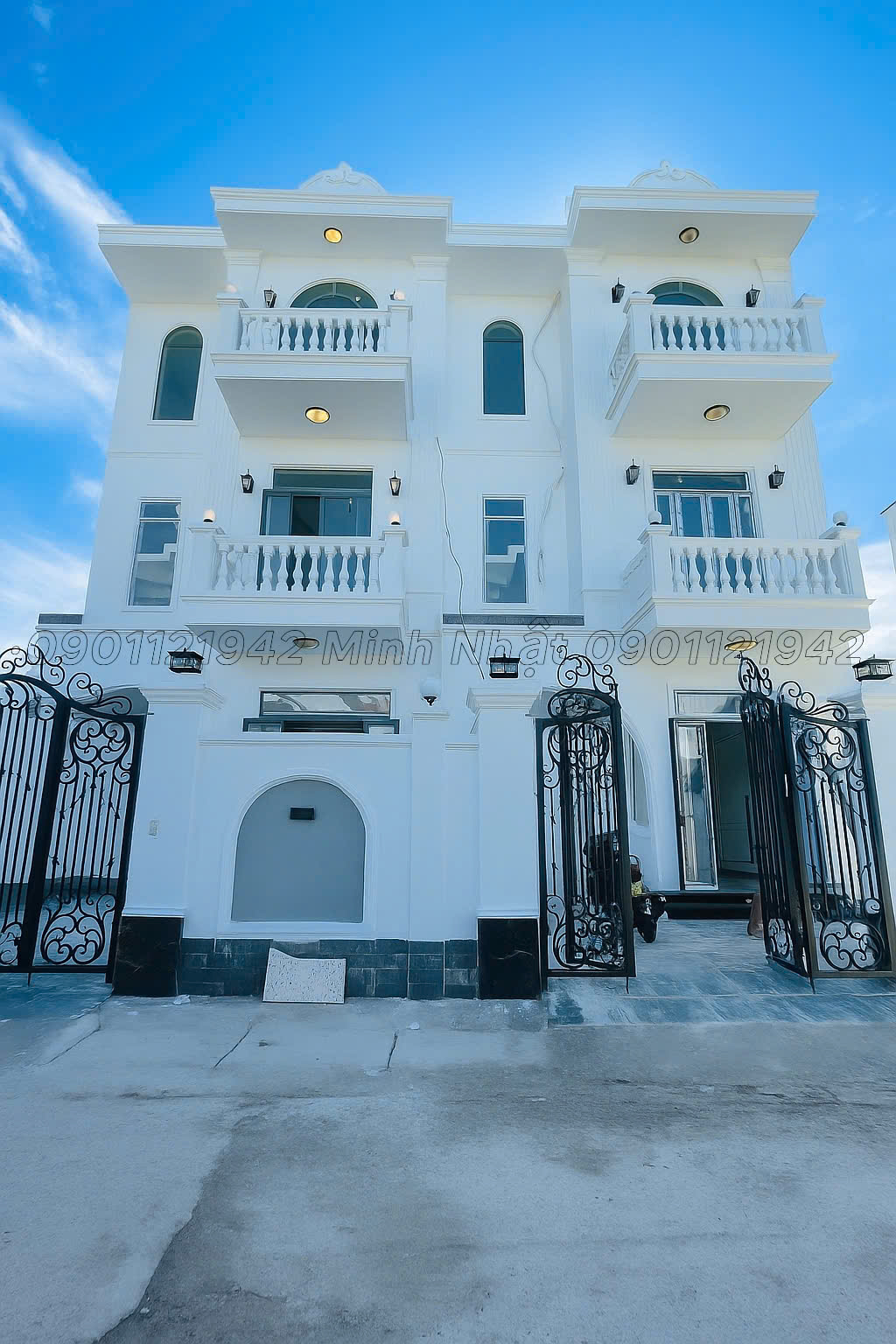 NHÀ 3 TẦNG - TÂN CỔ ĐIỂN - ĐẦY ĐỦ NỘI THẤT CƠ BẢN - DIỆU QUANG - PHẠM VĂN ĐỒNG. - Ảnh 5