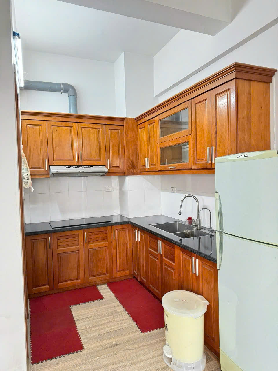 Căn góc view hồ tầng 8 chung cư Thanh Hà b1.3 –full nội thất - Ảnh 2
