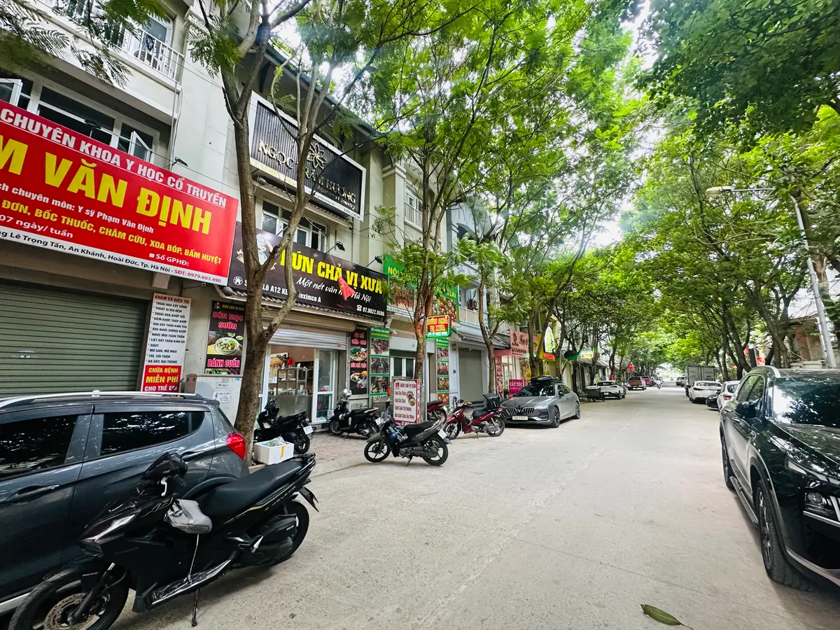 BÁN BIỆT THỰ LIỀN KỀ  LÊ TRỌNG TẤN 110MX4 TẦNG VỈA HÈ - VỪA Ở VỪA KINH DOANH, GARA Ô TÔ 25 TỶ. - Ảnh 1
