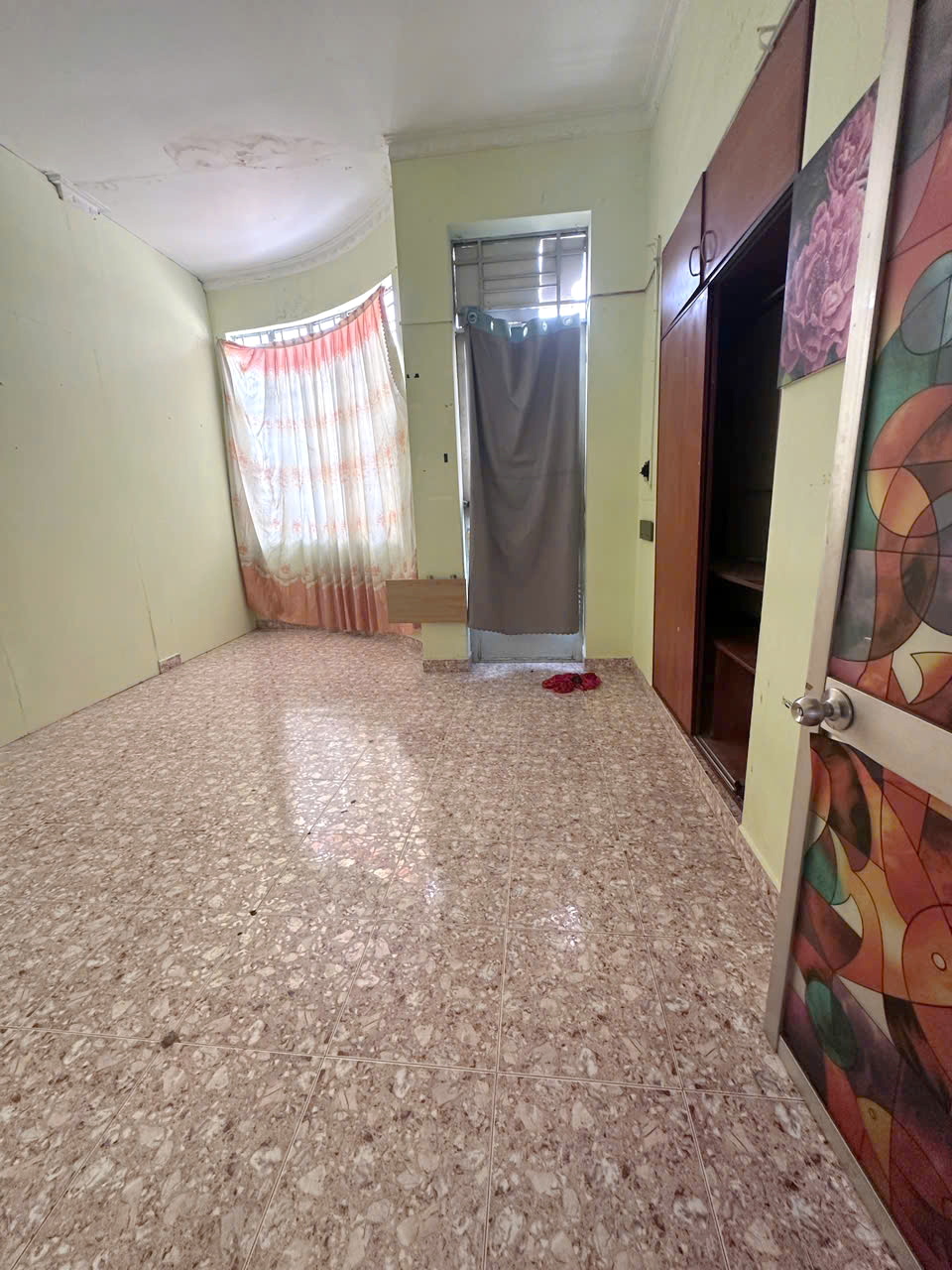Nhà 2 tầng nở hậu 110m2 hẻm 4m Ôtô đỗ trong nhà đường số Bùi Minh Trực P5Q8. Giá 7,9 tỷ TL - Ảnh 2