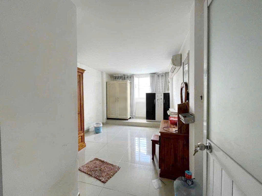 Nhà hẻm Âu Dương Lân P.Chánh Hưng, Giá : 3.3 Tỷ (T/L) - Ảnh 2