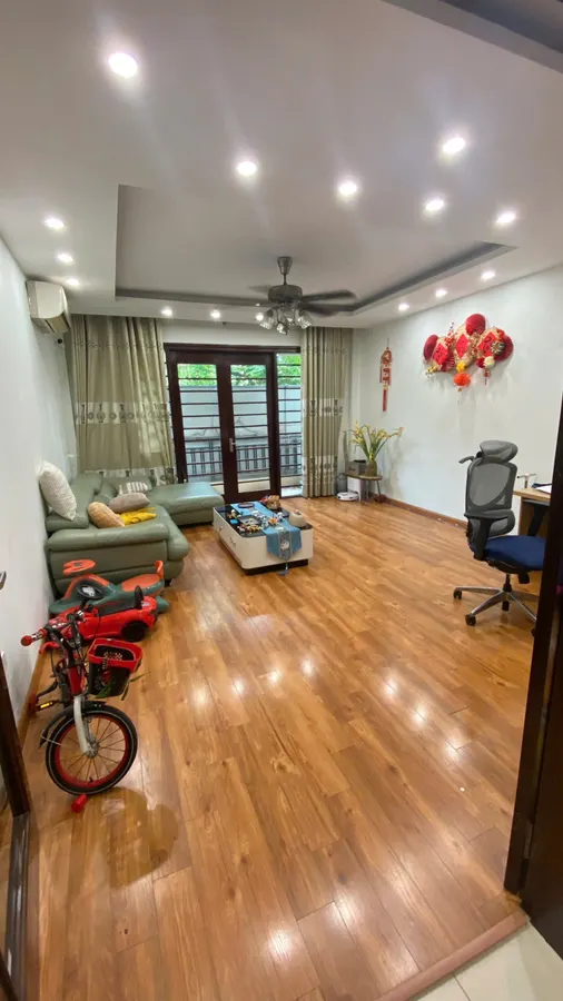 Bán Nhà Yên Xá. Thanh Trì. Ô Tô. Vỉa Hè. DT 67m2. MT 4,6m. 5 Tầng. Giá 22,2 Tỷ. - Ảnh 2