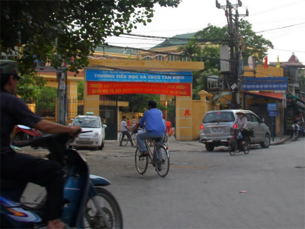 Trường THCS Tân Định