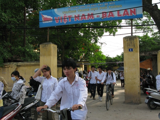 Trường THPT Việt Nam Ba Lan