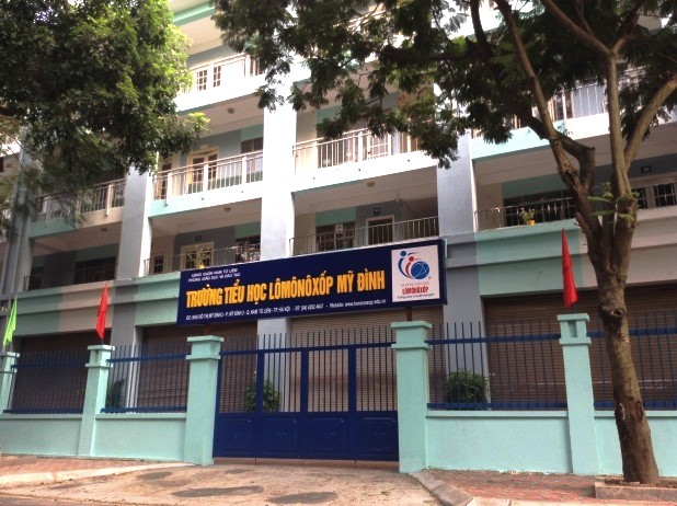 Trường tiểu học Lomonoxop